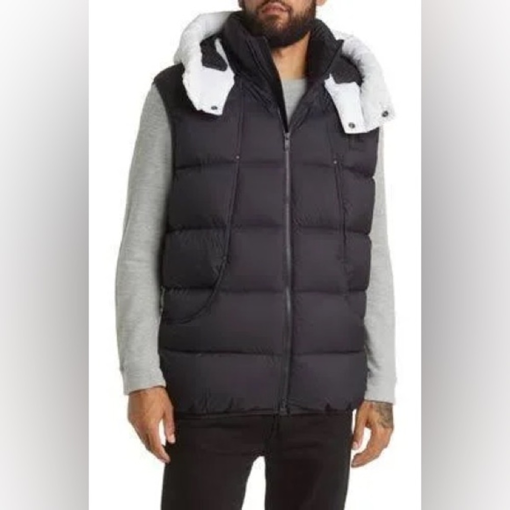 Moose Knuckles Bushwick Water Repellent Down Vest- NWT